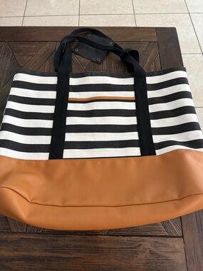 DSW Striped Large Weekender Tote Bag Black & White with Tan Accents - Like New